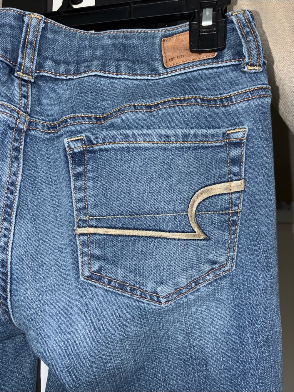 AE - Artist Low Rise Jeans - Picture 8 of 9